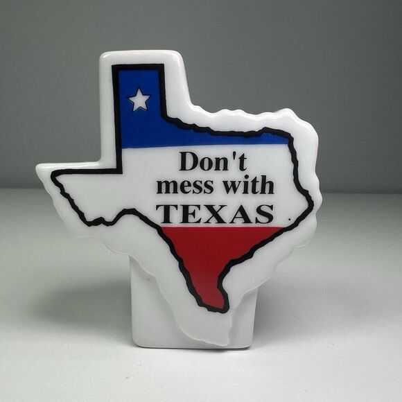 1980’s Don't Mess With Texas Ceramic Bud Vase 3D State Flag - Picture 2 of 9